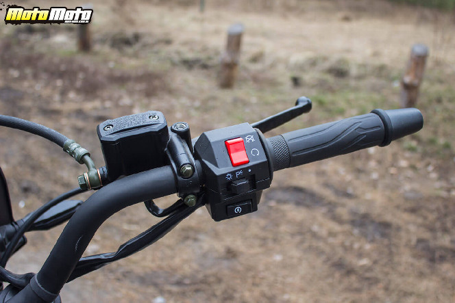 Loncin SM1 Seven - черно-красный