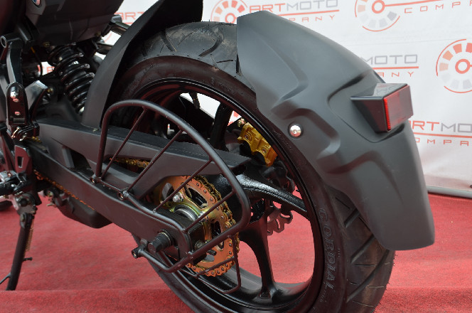 Bashan Pilot S 250 - красный