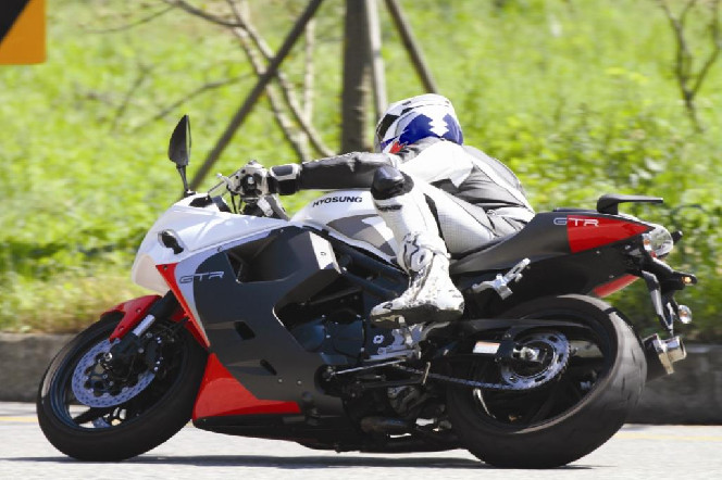 Hyosung GT650R