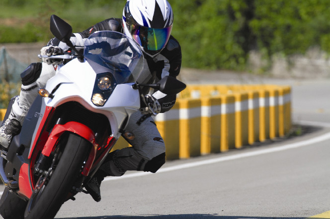 Hyosung GT650R