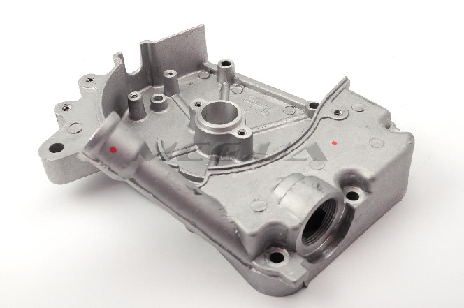 Картер 4T GY6 50 (139QMB/A) (правая крышка с маслозаливной горловиной) 