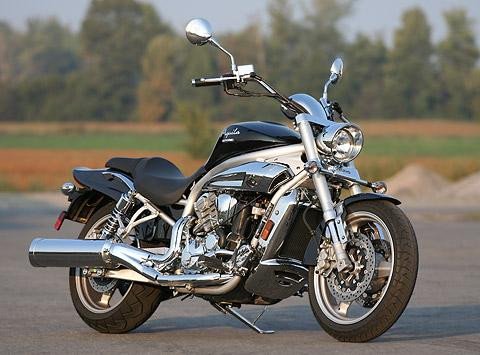 Hyosung GV650 EFi Aquila