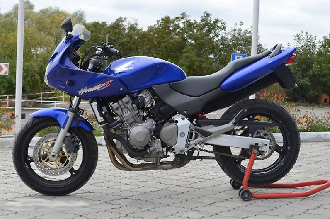 Honda HORNET S 600 2003