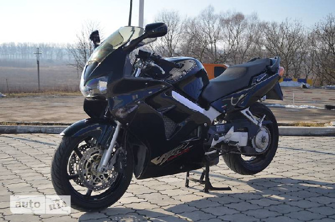 Honda VFR 2001