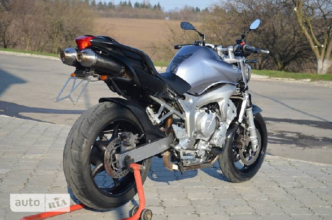 Yamaha Fazer 2005