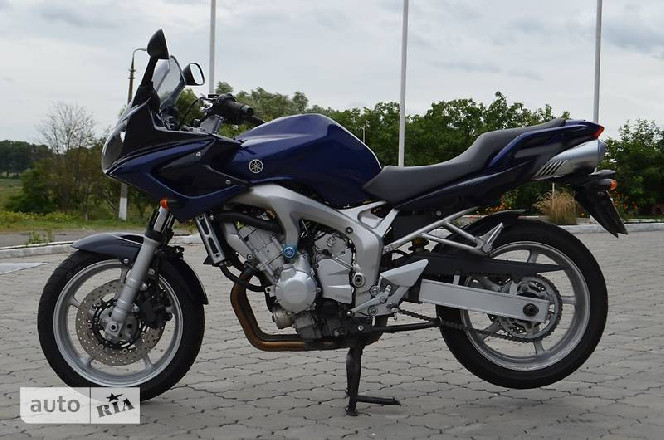 Yamaha Fazer 2004