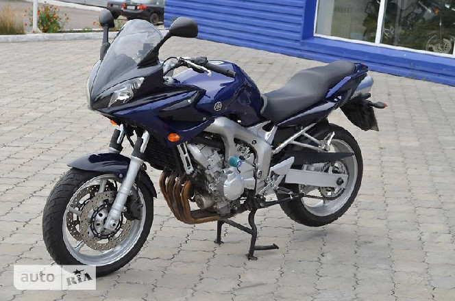 Yamaha Fazer 2004