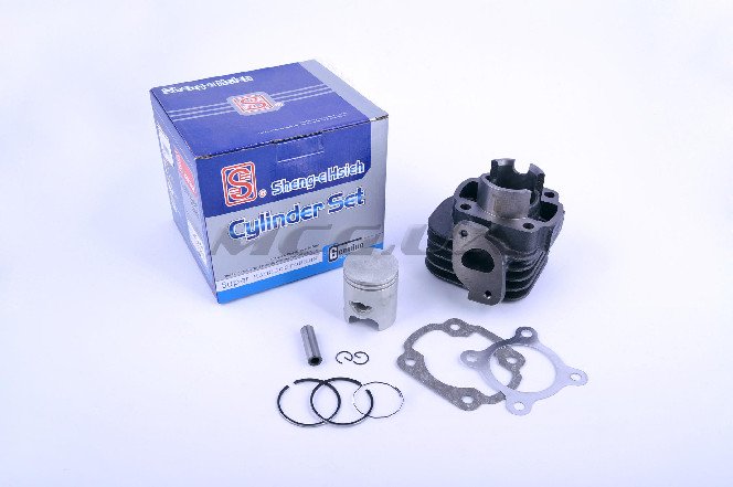 Поршневая (ЦПГ) Suzuki AD 72 (Ø47, p-10) (+головка) 