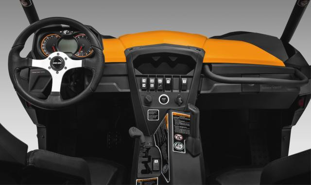BRP Can-Am Commander 1000 XT-P