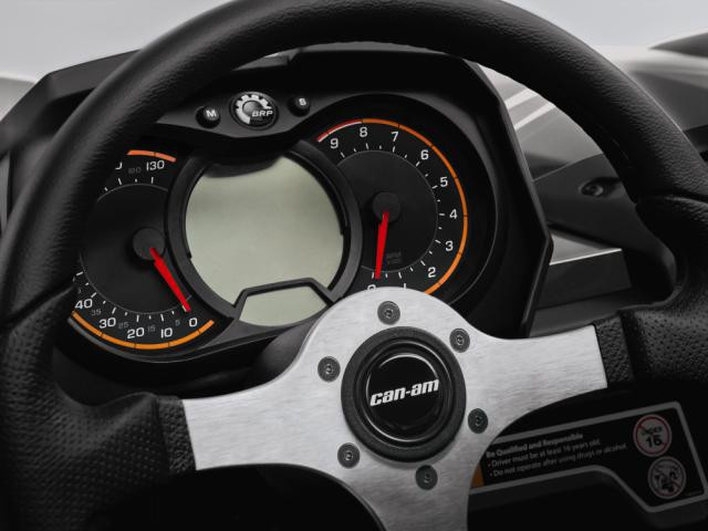 BRP Can-Am Commander 1000 LTD