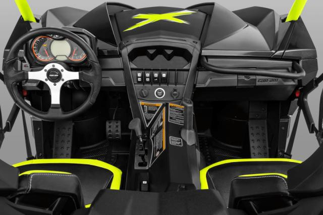 BRP Can-Am Maverick X DS DPS 1000 Turbo Carbon