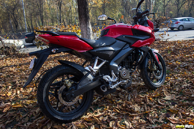 Bajaj Pulsar 200 AS