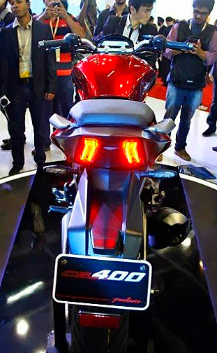 Bajaj Pulsar 400 CS
