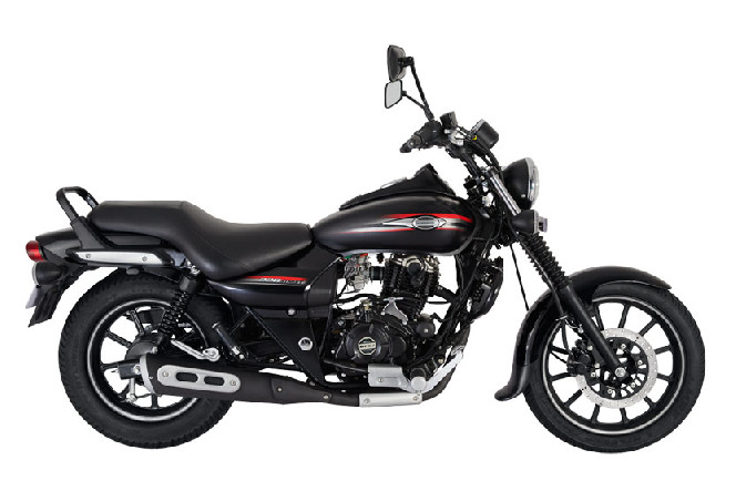 Bajaj Avenger 220 street