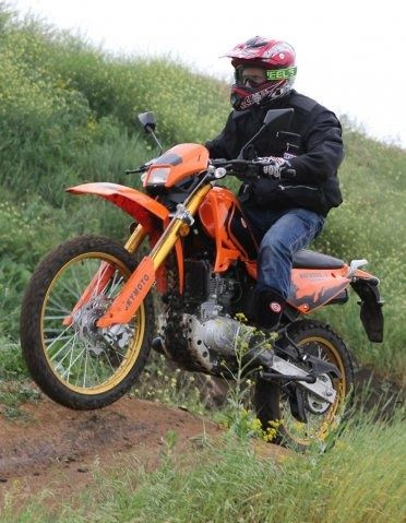 SkyMoto Matador II 200