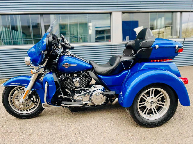 Мотоцикл HARLEY-DAVIDSON Tri Glige Ultra  2024 рік,(1800км),  б/у
