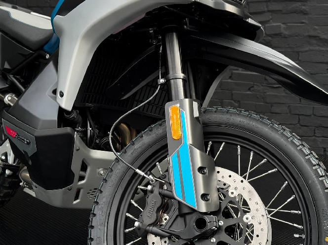 Мотоцикл CFMOTO 800MT-X