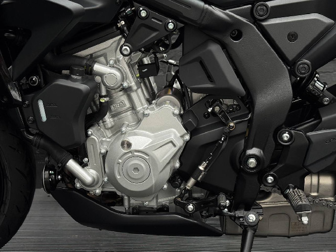 Мотоцикл CFMOTO 675NK