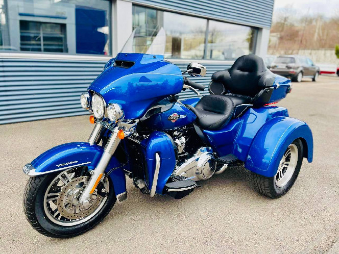 Мотоцикл HARLEY-DAVIDSON Tri Glige Ultra  2024 рік,(1800км),  б/у