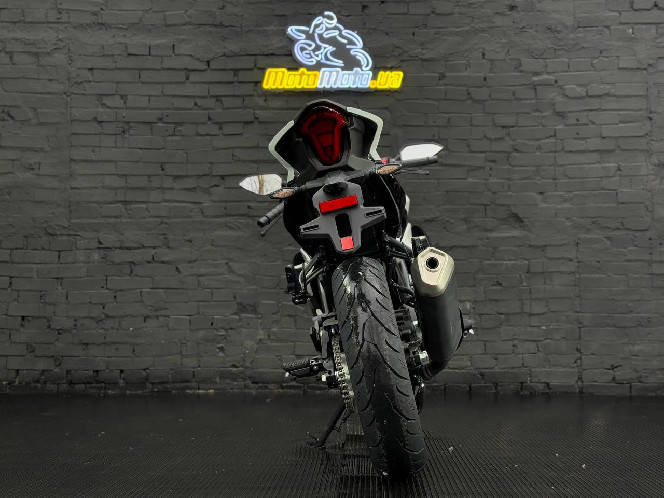 Мотоцикл CFMOTO 300SR