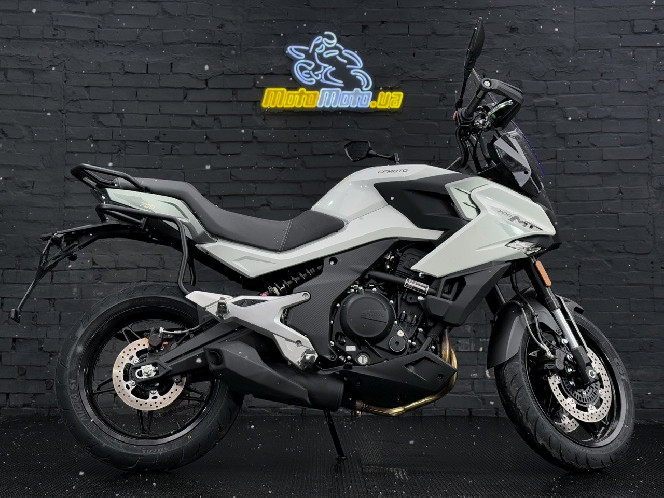 Мотоцикл CFMOTO 700MT