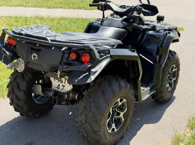 Квадроцикл BRP Outlander 1000 ХТ 2015 рік (9000 км) б/у