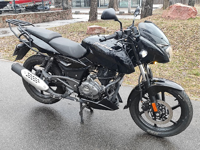 Мотоцикл BAJAJ PULSAR 180DTS-1, б/у (3 400 км)
