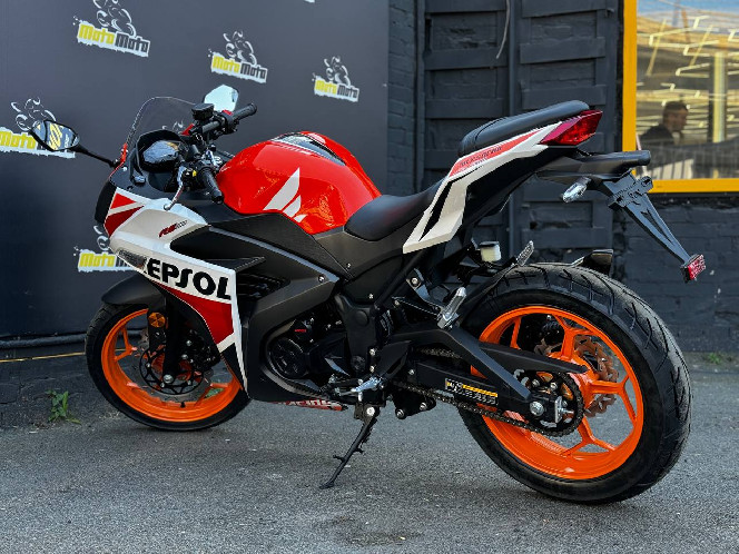 Мотоцикл ML 250 CBR (REPSOL)