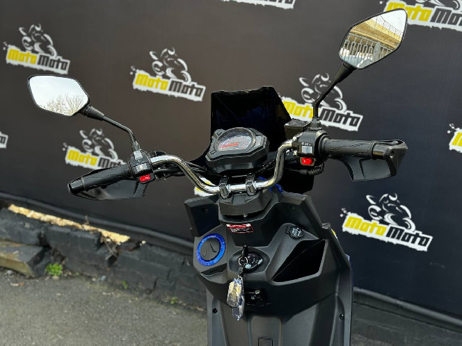 Скутер SPARK SP150S-19BN