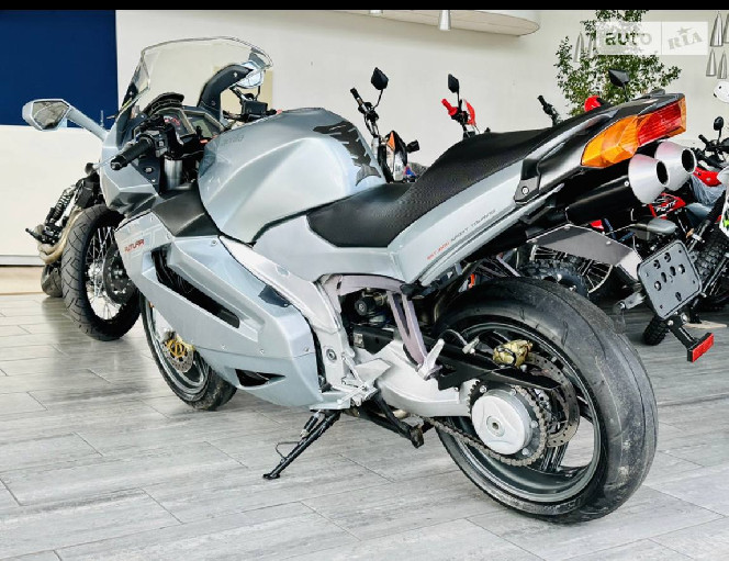Мотоцикл APRILIA RST 1000 FUTURA 2004 рік, б/у (15 000 км)