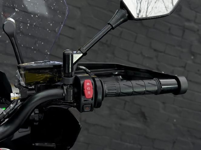 Мотоцикл CFMOTO 700MT