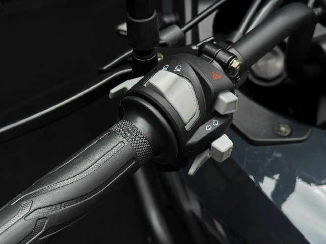 Мотоцикл SPARK SP300T-10
