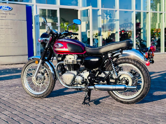 Мотоцикл KAWASAKI W800 (ABS) 2022 рік, (3900 км) б/у