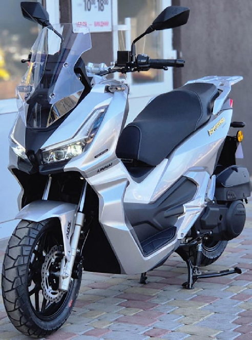 Скутер Linhai Adventure 150 (LH125T-8)