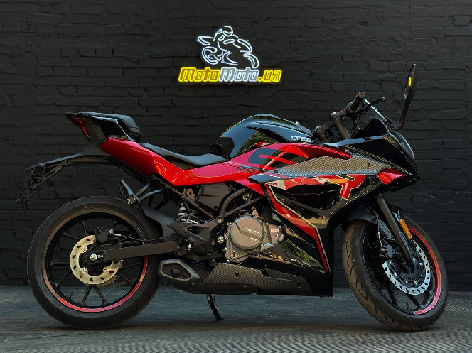 Мотоцикл CFMOTO 250SR LITE