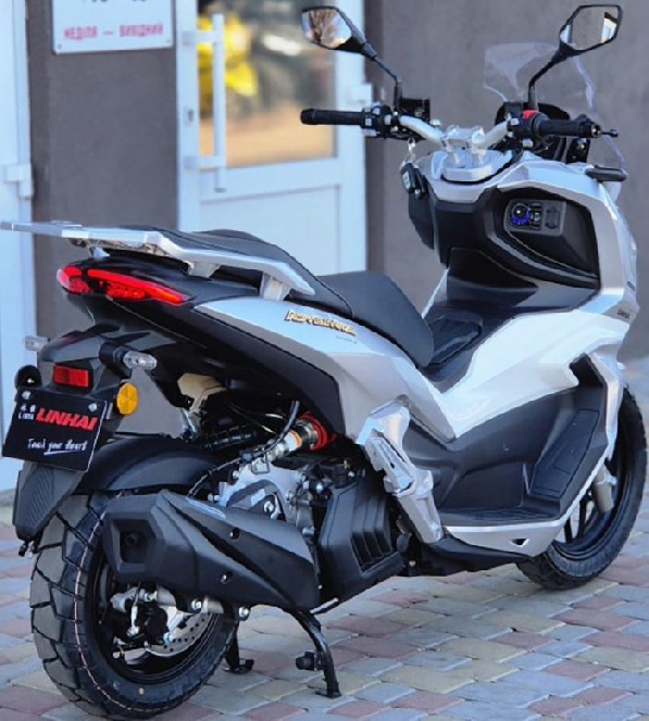 Скутер Linhai Adventure 150 (LH125T-8)