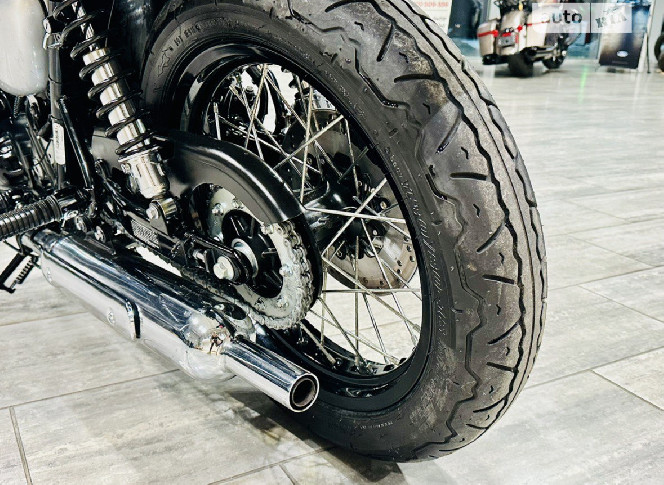 Мотоцикл KAWASAKI W800 2019 год, б/у (2 000 км)