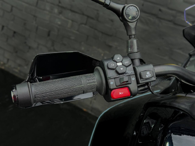 Мотоцикл CFMOTO 450MT