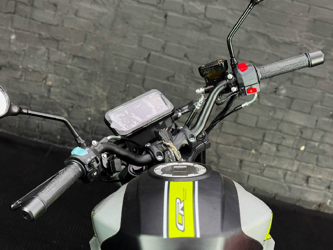 Мотоцикл GEON VERTEX 300