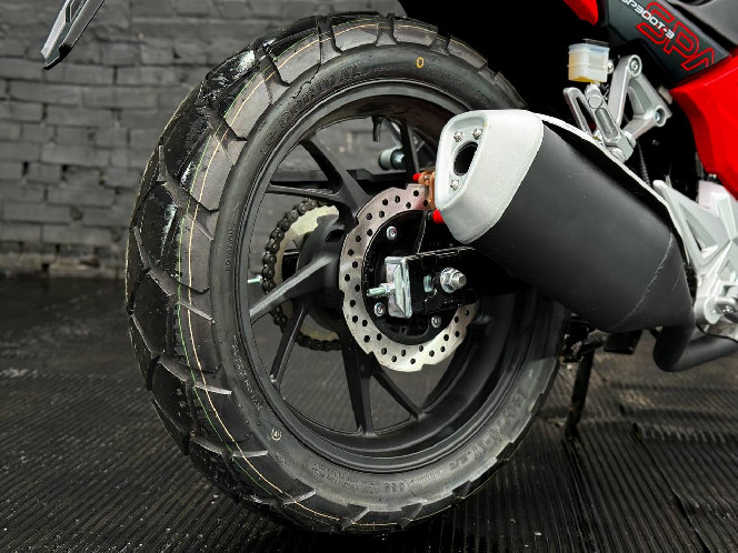Мотоцикл SPARK SP300T-3