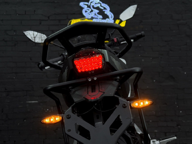 Мотоцикл CFMOTO 700MT