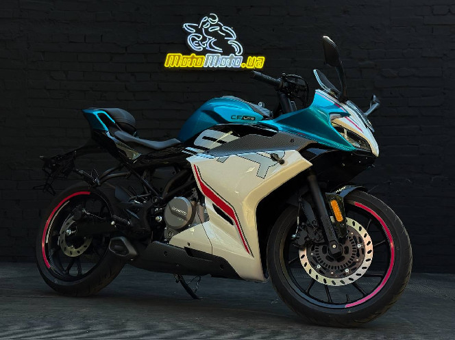 Мотоцикл CFMOTO 250SR LITE