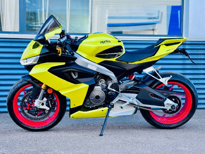 Мотоцикл Aprilia RS 660 2023 рік, (4000км) б/у