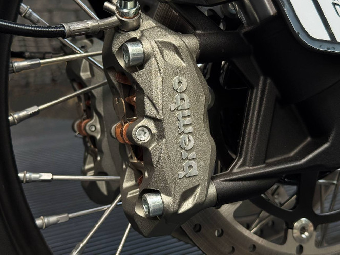 Мотоцикл CFMOTO 1000MT-X