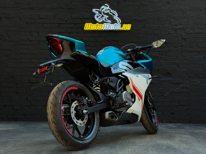 Мотоцикл CFMOTO 250SR LITE