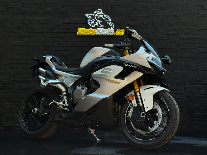 Мотоцикл CFMOTO 750SR-S