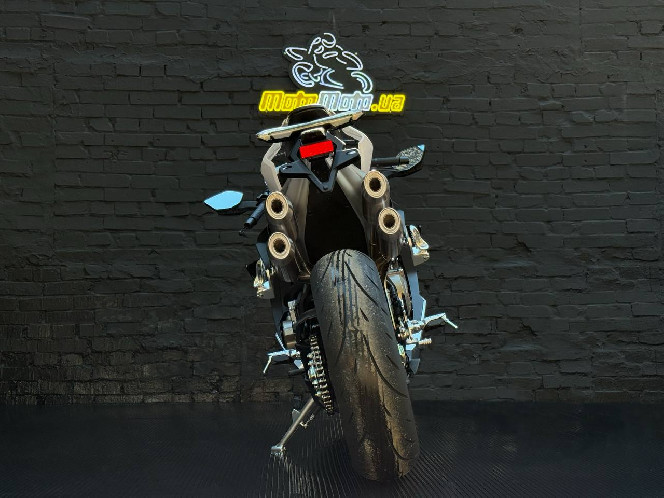 Мотоцикл CFMOTO 750SR-S