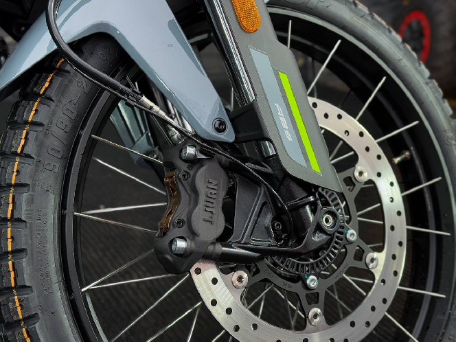 Мотоцикл CFMOTO 450MT