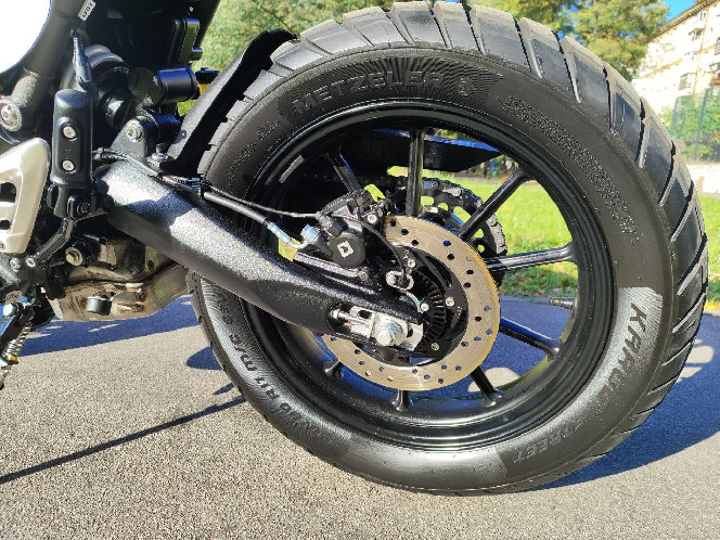 Мотоцикл TRIUMPH SCRAMBLER 400 2024 рік (1324км)