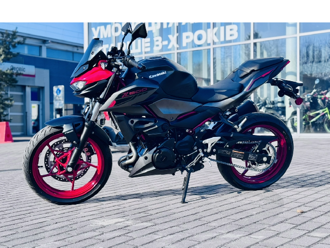 Мотоцикл KAWASAKI Z500 SE 2024 рік, (1000 км), б/у